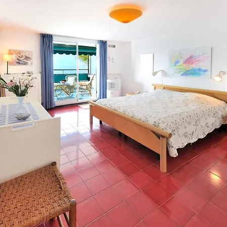 Bilocale Con Terrazzo Direttamente Sul Mare Ospedaletti